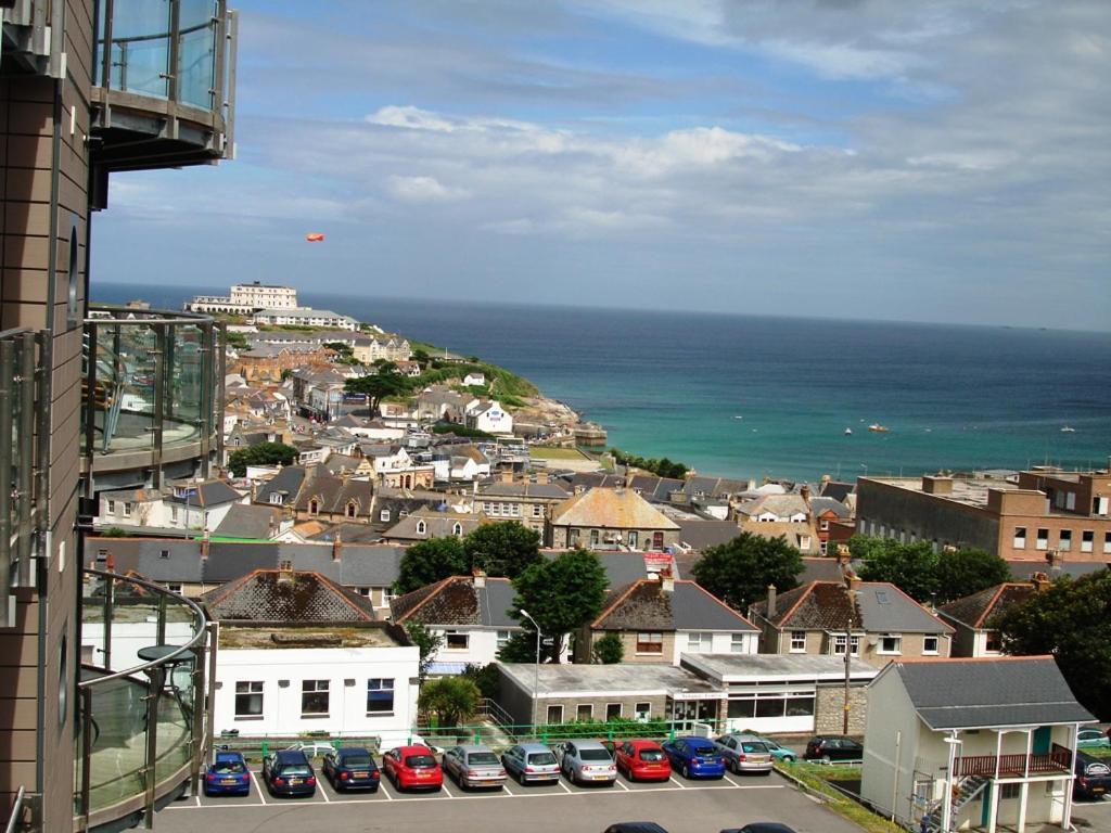 2Bed With Pool & Sea View Apartment Newquay  Exterior photo