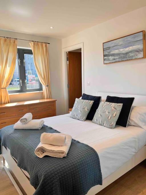2Bed With Pool & Sea View Apartment Newquay  Exterior photo